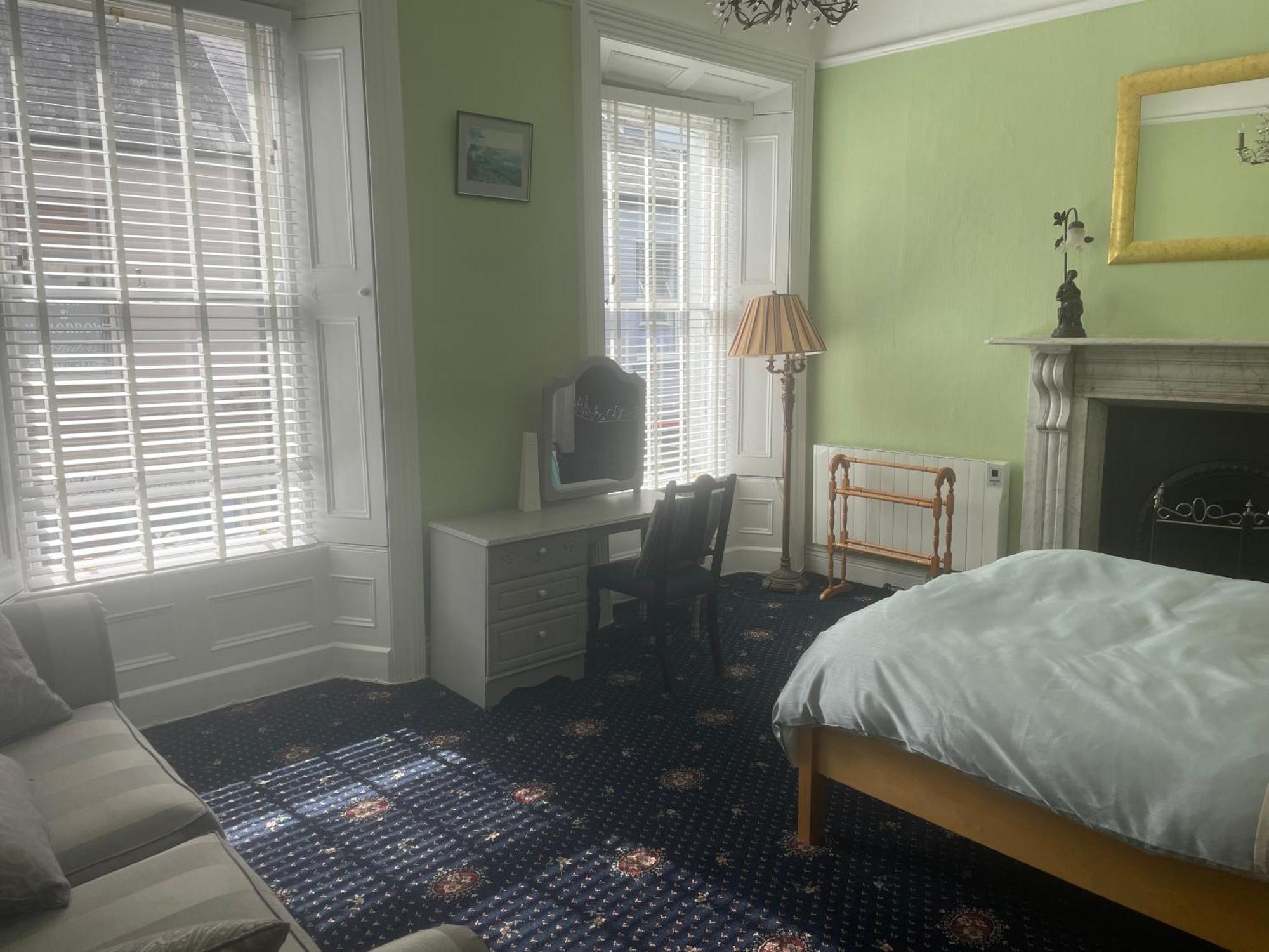 Parisian Style Townhouse Villa Carrick-on-Shannon Exterior photo